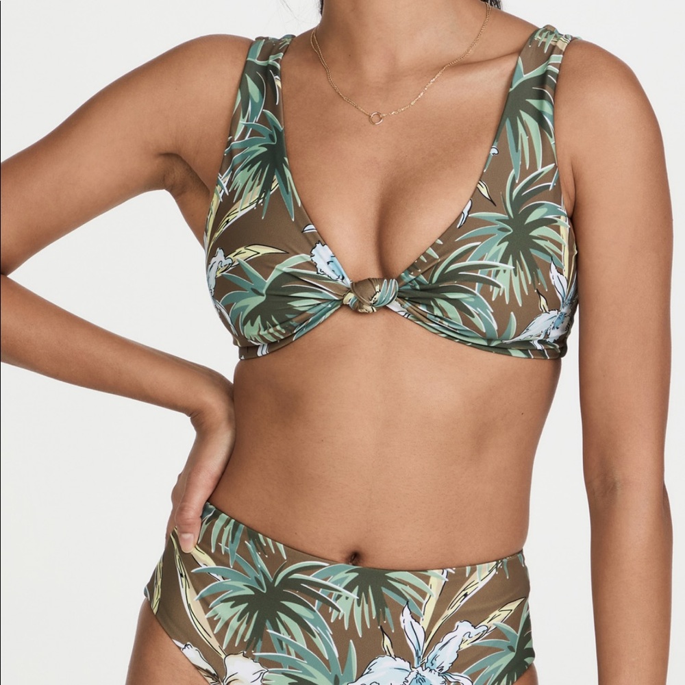 Mikoh swimwear Jungle Orchid Bikini top only Medium BRAND NEW w/ tags! Acacia